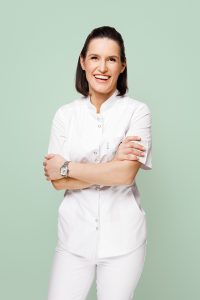 Gyd. odontologė terapeutė Ieva Bernatavičienė